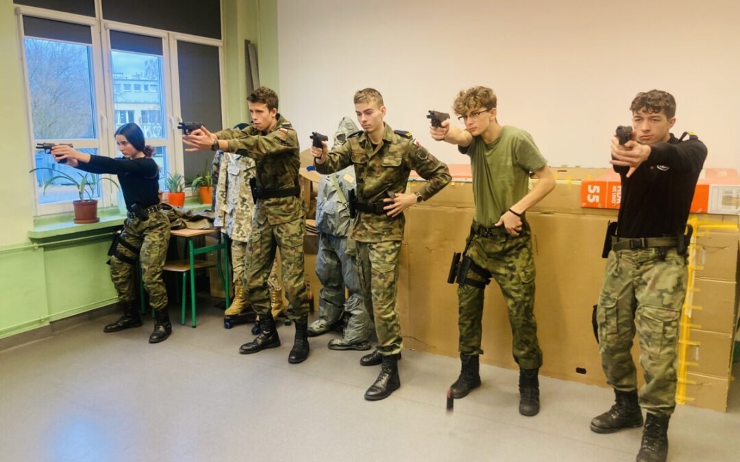 Jesteś na lekcji czy w Służbie Więziennej? 🤔