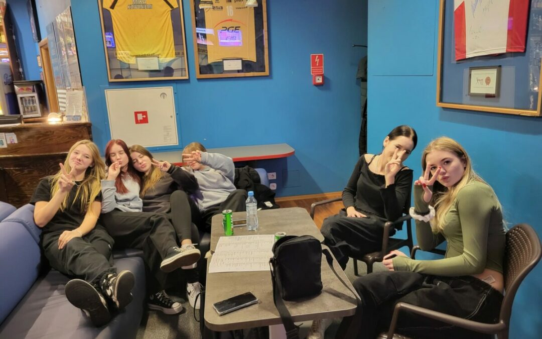 Klasy 1P i 2P w Policyjnej Izbie Dziecka i na kręgielni