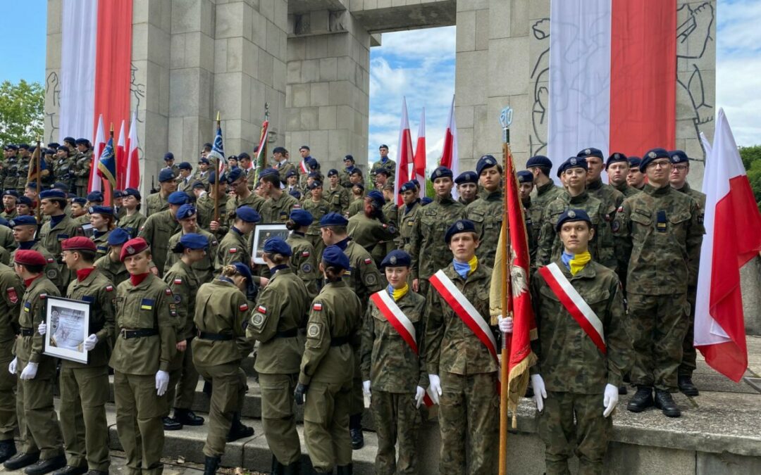 Klasa 2W uczestniczy w obchodach Dnia Kadeta