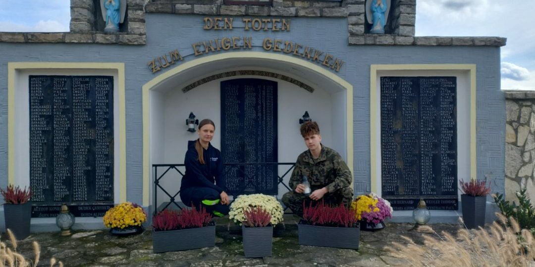 Światełko nadziei na cmentarzu w Prószkowie